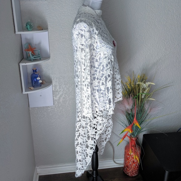 New Crochet Lace Fish Tail Asymmetrical Top - Picture 5 of 6